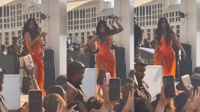 Micrófono que Cardi B arrojó al público está a la venta y el precio no para de subir: subasta va en más de $76 millones Micrófono que Cardi B arrojó al público está a la venta y el precio no para de subir: subasta va en más de $76 millones