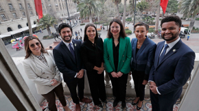 Delegación Demócrata de EEUU en Chile se compromete a impulsar la desclasificación de archivos secretos de la dictadura Delegación Demócrata de EEUU en Chile se compromete a impulsar la desclasificación de archivos secretos de la dictadura