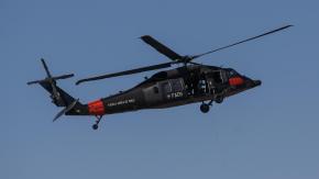 FACH confirma fallecimiento de cinco tripulantes que iban dentro de helicóptero que capotó en la Región de Los Lagos FACH confirma fallecimiento de cinco tripulantes que iban dentro de helicóptero que capotó en la Región de Los Lagos