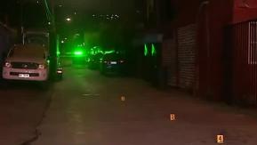 Hombre muere apuñalado en el pecho en plena vía pública en Las Condes Hombre muere apuñalado en el pecho en plena vía pública en Las Condes