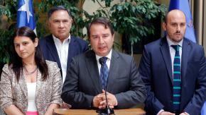 Chile Vamos y Republicanos cuestionan duelo nacional por muerte de Teillier: “Tensiona el ambiente de cara al 11 de septiembre” Chile Vamos y Republicanos cuestionan duelo nacional por muerte de Teillier: “Tensiona el ambiente de cara al 11 de septiembre”