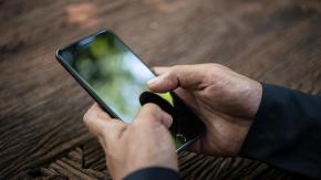 Se robó un celular, encontró contenido de pedofilia y lo "funó": Detuvieron al dueño tras denunciarlo Se robó un celular, encontró contenido de pedofilia y lo "funó": Detuvieron al dueño tras denunciarlo