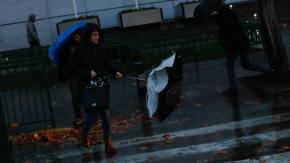 Desde la madrugada del viernes: Pronostican vientos para siete regiones del país Desde la madrugada del viernes: Pronostican vientos para siete regiones del país