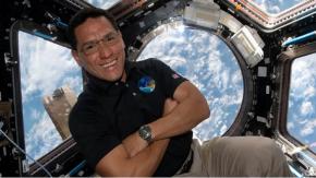 Astronauta rompe récord de tiempo en el espacio de la NASA Astronauta rompe récord de tiempo en el espacio de la NASA