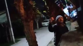 "¡Asesino!": Revelan impactantes registros del ataque de carabinero en retiro a mujer en Quilicura