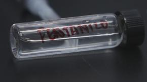 Detienen a pasajero que viajaba en bus a Concepción: Llevaba fentanilo, la "droga zombie" Detienen a pasajero que viajaba en bus a Concepción: Llevaba fentanilo, la "droga zombie"