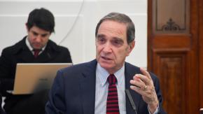 Hernán Larraín: "Ni Bachelet, ni Piñera, ni Boric han podido gobernar bien porque el sistema está muy quebrado" Hernán Larraín: "Ni Bachelet, ni Piñera, ni Boric han podido gobernar bien porque el sistema está muy quebrado"