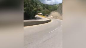 Captan grave accidente de bus en Bogotá: Dos personas murieron tras choque contra montaña Captan grave accidente de bus en Bogotá: Dos personas murieron tras choque contra montaña