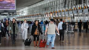 Paro de controladores aéreos: DGAC asegura que aeropuertos de Chile funcionan con “normalidad” Paro de controladores aéreos: DGAC asegura que aeropuertos de Chile funcionan con “normalidad”