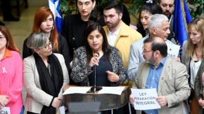 “Yo soy una víctima”: Campillai critica al fiscal nacional por decir que en el estallido social no hubo violación sistemática de DDHH “Yo soy una víctima”: Campillai critica al fiscal nacional por decir que en el estallido social no hubo violación sistemática de DDHH