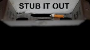 Reino Unido quiere prohibir los cigarrillos a las nuevas generaciones