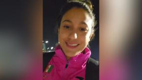 "Todavía hay gente buena en el mundo": Clavadista mexicana fue consolada por chilenos en el Metro de Santiago "Todavía hay gente buena en el mundo": Clavadista mexicana fue consolada por chilenos en el Metro de Santiago