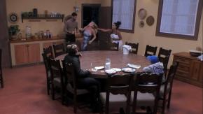 La fue a buscar "de las mechas": El encontrón de Pamela Díaz con "La Guarén" que tuvo un insólito final en "Tierra Brava"