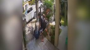 Argentina: ladrón intentó robar una bicicleta pero terminó sufriendo brutal golpiza del dueño de casa Argentina: ladrón intentó robar una bicicleta pero terminó sufriendo brutal golpiza del dueño de casa