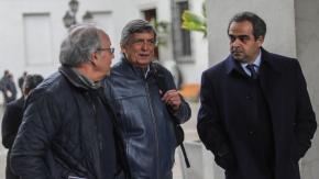 “Se ha extremado la doctrina de Jaime Guzmán”: Parlamentarios oficialistas piden definición al centro político por nueva Constitución “Se ha extremado la doctrina de Jaime Guzmán”: Parlamentarios oficialistas piden definición al centro político por nueva Constitución