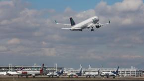 DGAC entrega propuesta a controladores aéreos ante inminente paro DGAC entrega propuesta a controladores aéreos ante inminente paro