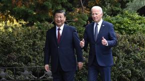 Xi Jinping afirma que China está lista para ser "socio y amigo" de EEUU pese a polémica por uso de la palabra "dictador" Xi Jinping afirma que China está lista para ser "socio y amigo" de EEUU pese a polémica por uso de la palabra "dictador"