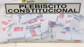 Encuesta CEP: A casi un mes del Plebiscito, un 53% asegura que todavía no ha decidido por qué opción va a votar Encuesta CEP: A casi un mes del Plebiscito, un 53% asegura que todavía no ha decidido por qué opción va a votar