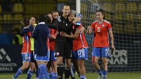 Sin arquera en la final de Santiago 2023: Las delanteras que podrían defender el arco de La Roja ante México