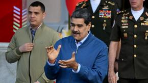 Maduro califica de "locura" y "desastre" decreto de Milei en Argentina Maduro califica de "locura" y "desastre" decreto de Milei en Argentina