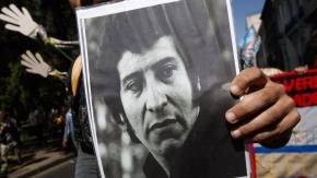 Embajadora de EEUU en Chile destaca expulsión de Pedro Barrientos: exmilitar acusado de matar a Víctor Jara arribará este viernes Embajadora de EEUU en Chile destaca expulsión de Pedro Barrientos: exmilitar acusado de matar a Víctor Jara arribará este viernes