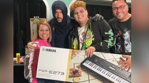 El conejo pascuero: Bad Bunny entregó miles de regalos de Navidad en Puerto Rico El conejo pascuero: Bad Bunny entregó miles de regalos de Navidad en Puerto Rico