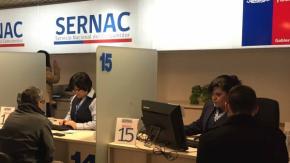 Sernac denunció ante la Justicia a 13 supermercados y tiendas de retail por solicitar boletas a clientes a la salida de sus locales Sernac denunció ante la Justicia a 13 supermercados y tiendas de retail por solicitar boletas a clientes a la salida de sus locales