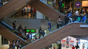 "Yo creo que no": Presidente de la cámara desestima proyecto para que los malls abran el día del plebiscito "Yo creo que no": Presidente de la cámara desestima proyecto para que los malls abran el día del plebiscito