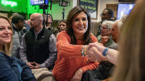 Nikki Haley, la republicana que quiere romper con el "caos" del trumpismo Nikki Haley, la republicana que quiere romper con el "caos" del trumpismo