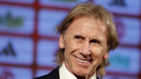 Gareca asume las riendas de un Chile que "anhela" volver a un Mundial Gareca asume las riendas de un Chile que "anhela" volver a un Mundial