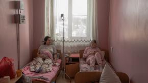 Dar a luz junto al frente de guerra, el doble estrés de las madres de Ucrania Dar a luz junto al frente de guerra, el doble estrés de las madres de Ucrania