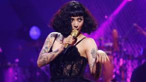 Mon Laferte defiende video de "Pornocracia": "Mi música nunca ha sido para niños"