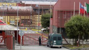 Puerto Montt: Destituyen a gendarme que habría robado los sueldos a los reos