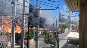 Incendio en San Bernardo: Bombero resultó lesionado Incendio en San Bernardo: Bombero resultó lesionado