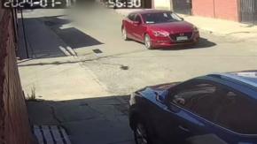 Cámara de seguridad capta momento en que hombre es baleado en Maipú: indagan ajuste de cuentas