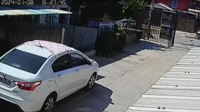 Al menos 50 disparos: Cámaras captan balacera que dejó a hombre herido en Peñalolén
