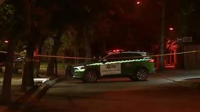 Hombre permanece en riesgo vital tras ser baleado por la espalda en Maipú Hombre permanece en riesgo vital tras ser baleado por la espalda en Maipú