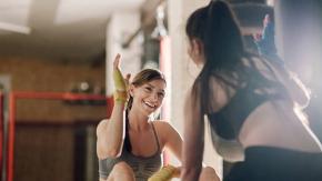 Me Siento Vivo: Tips para dormir mejor y cómo el deporte ayuda a la salud mental Me Siento Vivo: Tips para dormir mejor y cómo el deporte ayuda a la salud mental