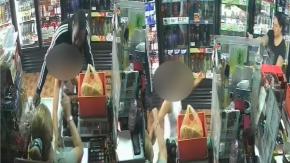 VIDEO: Vecinos linchan a hombre acusado de abusar sexualmente de una niña en Talca VIDEO: Vecinos linchan a hombre acusado de abusar sexualmente de una niña en Talca