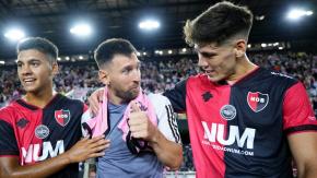 El Inter Miami empata 1-1 con Newell's en un amistoso emotivo para Messi