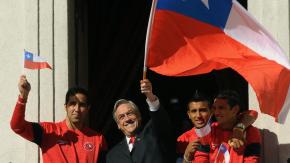 El homenaje de Alexis Sánchez tras el fallecimiento del expresidente Sebastián Piñera El homenaje de Alexis Sánchez tras el fallecimiento del expresidente Sebastián Piñera