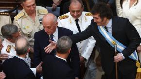 Gobierno de Milei prohíbe el lenguaje inclusivo en las Fuerzas Armadas argentinas Gobierno de Milei prohíbe el lenguaje inclusivo en las Fuerzas Armadas argentinas