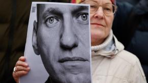 Investigadores rusos examinarán el cuerpo de Navalny al menos 14 días