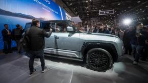 Presentan increíble auto chino que puede flotar en el agua