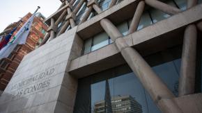 Funcionario de Las Condes es hallado muerto dentro de la municipalidad Funcionario de Las Condes es hallado muerto dentro de la municipalidad