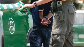 Hombre es detenido por presuntamente comenzar incendio en Colbún: tenía una botella de acelerante y fósforos