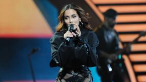 Anitta hizo significativa donación a damnificados por los incendios durante su show en Viña 2024 Anitta hizo significativa donación a damnificados por los incendios durante su show en Viña 2024