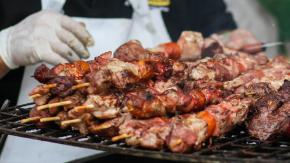 Niño murió asfixiado tras atragantarse con un pedazo de carne en medio de fiesta en Llanquihue Niño murió asfixiado tras atragantarse con un pedazo de carne en medio de fiesta en Llanquihue