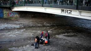 Caso Pío Nono: Juicio contra excarabinero acusado de empujar a joven al río Mapocho será en marzo Caso Pío Nono: Juicio contra excarabinero acusado de empujar a joven al río Mapocho será en marzo
