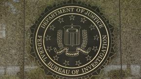 Condenan a cadena perpetua a fanáticos de secta contra la CIA y el FBI Condenan a cadena perpetua a fanáticos de secta contra la CIA y el FBI